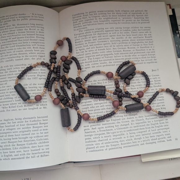 Purple and Pink Beaded Necklace - Picture 7 of 7